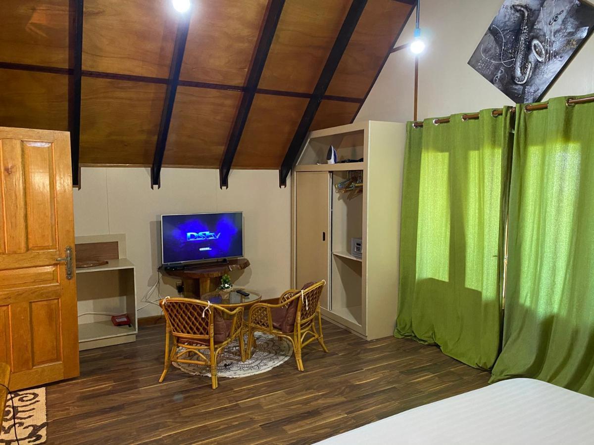 Mouggae Blues Villas Vịnh Beau Vallon Ngoại thất bức ảnh